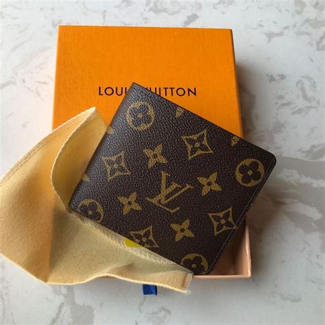 tienda louis vuitton fashion valley|cartera Louis Vuitton original.